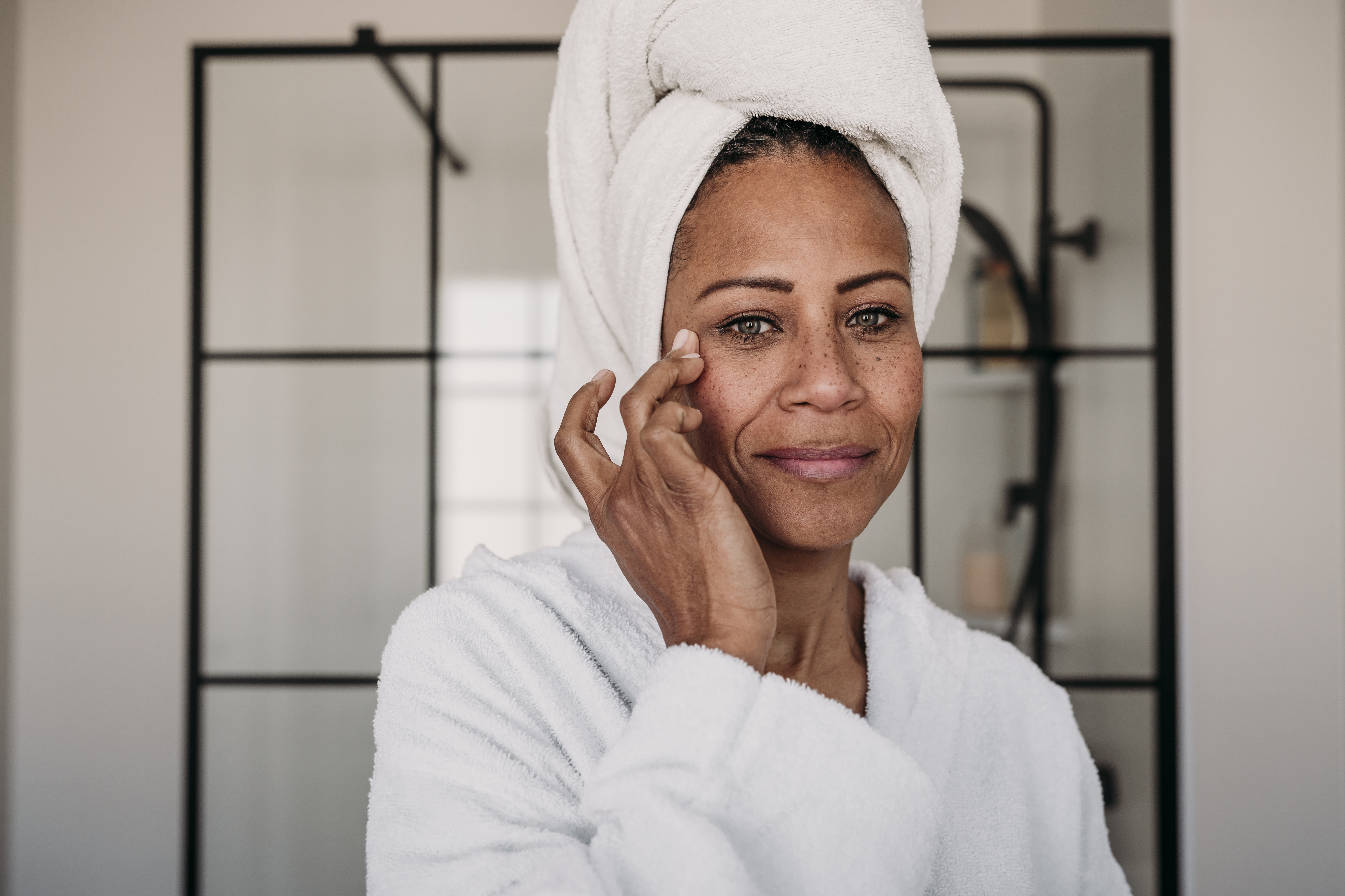 Amish Patel shared his expert advice for an effective anti-aging skincare routine (stock image)