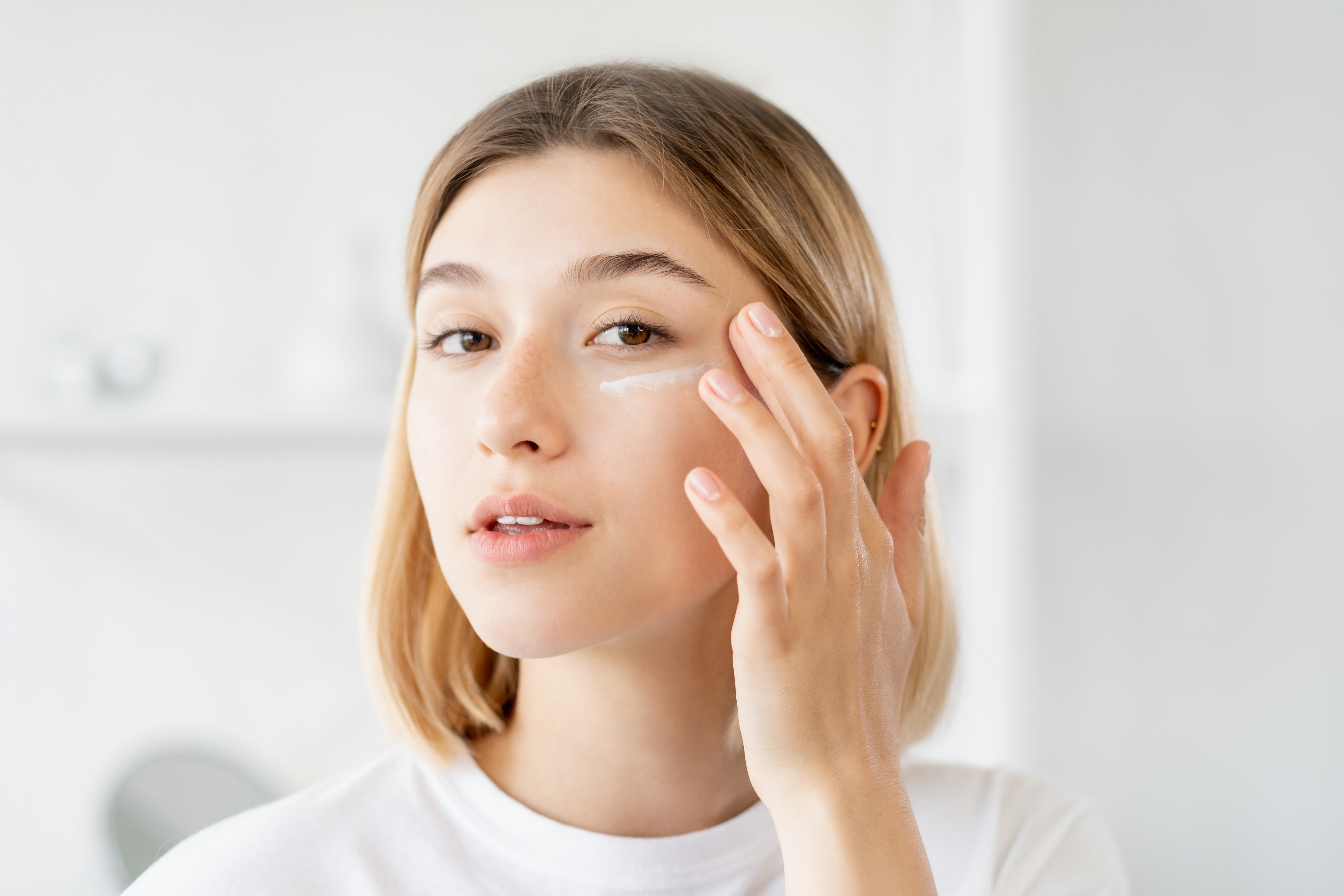 Skincare fans stock up on affordable serum that smooths their skin (stock image)