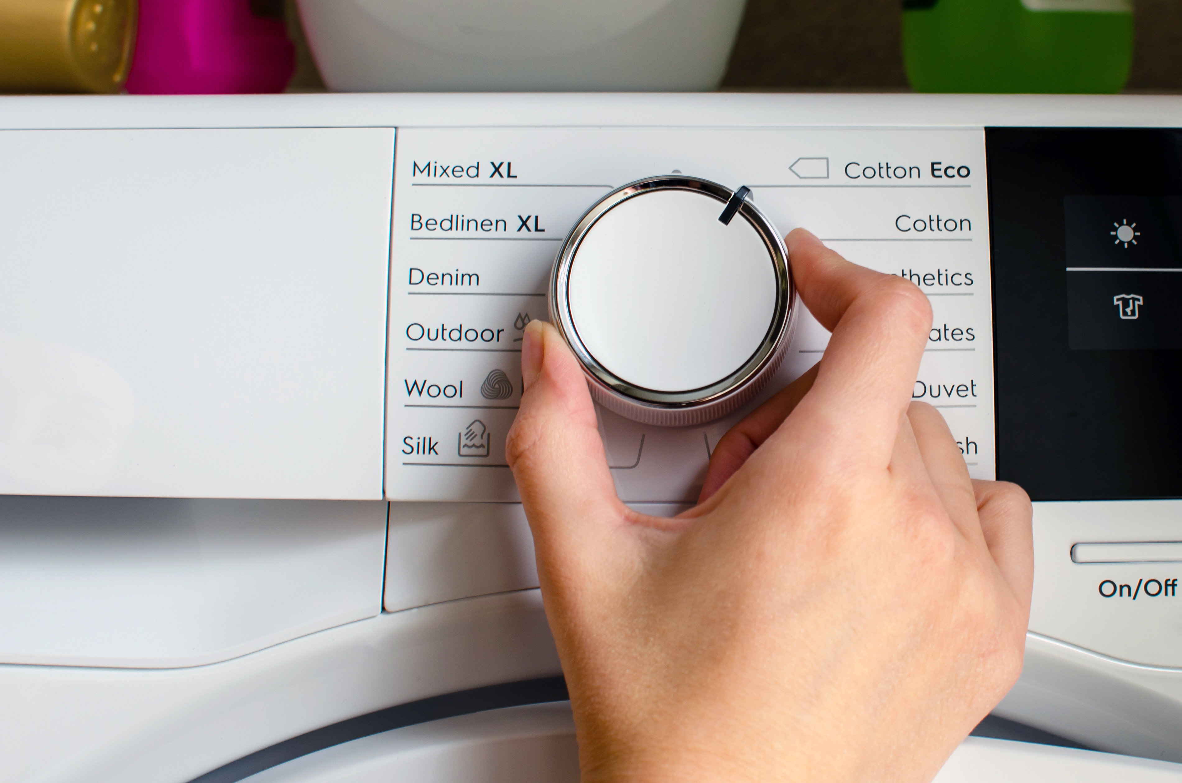 We think about cleaning our clothes every day, but what about our washing machine?