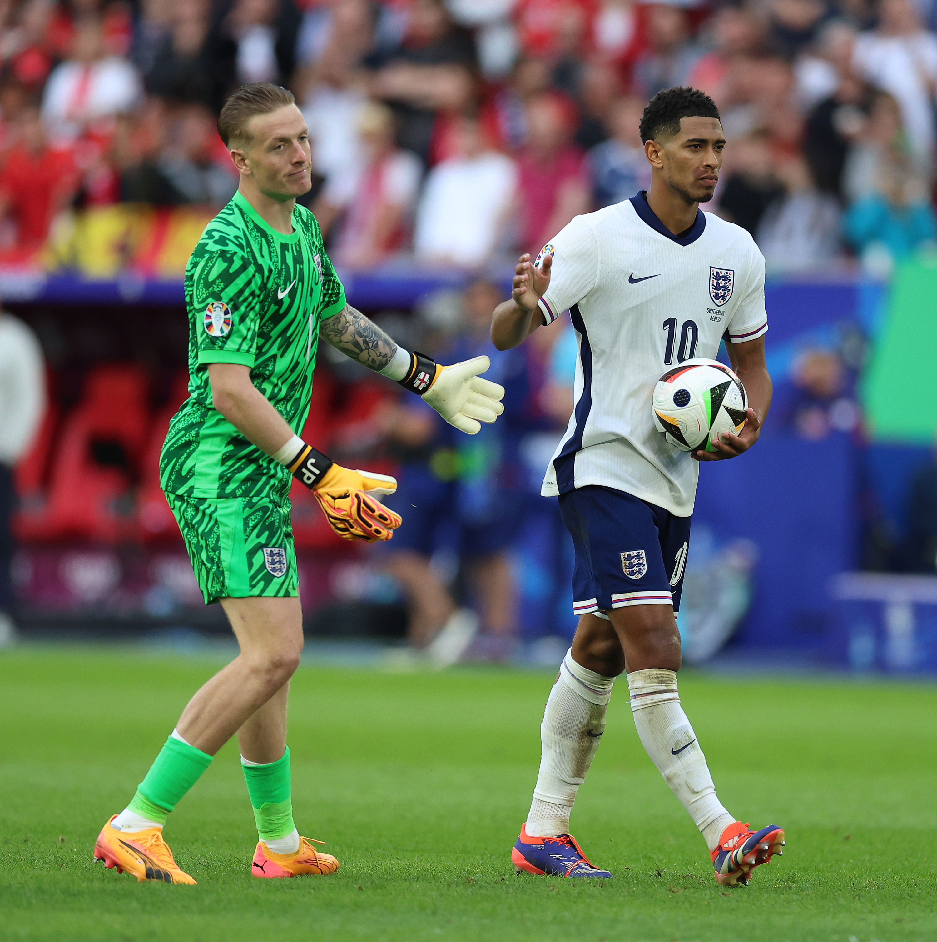 According to Inbaal, Jordan Pickford and Jude Bellingham will put their best foot forward tonight