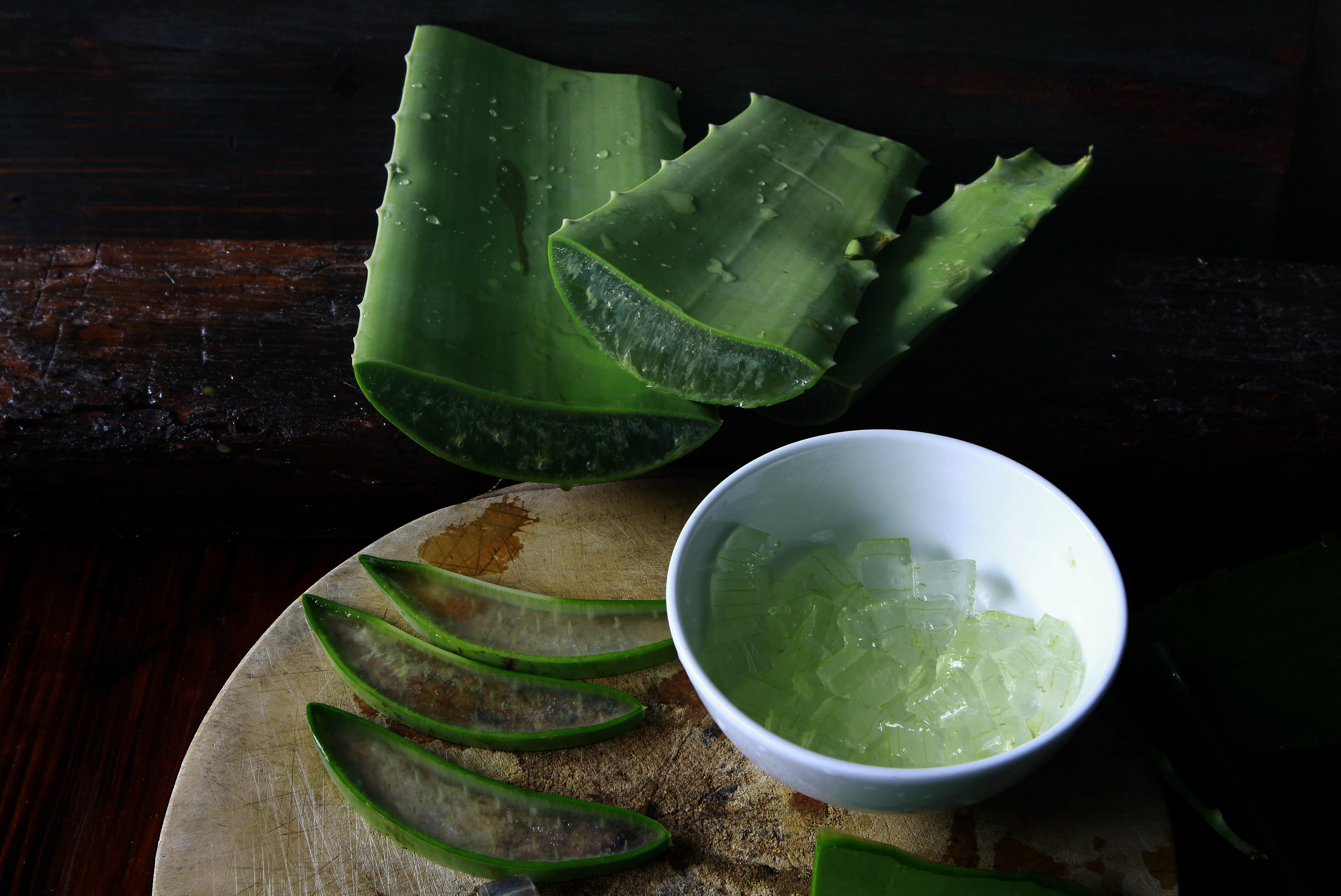 She advises skincare enthusiasts to use the purest source of aloe vera, straight from the plant if possible