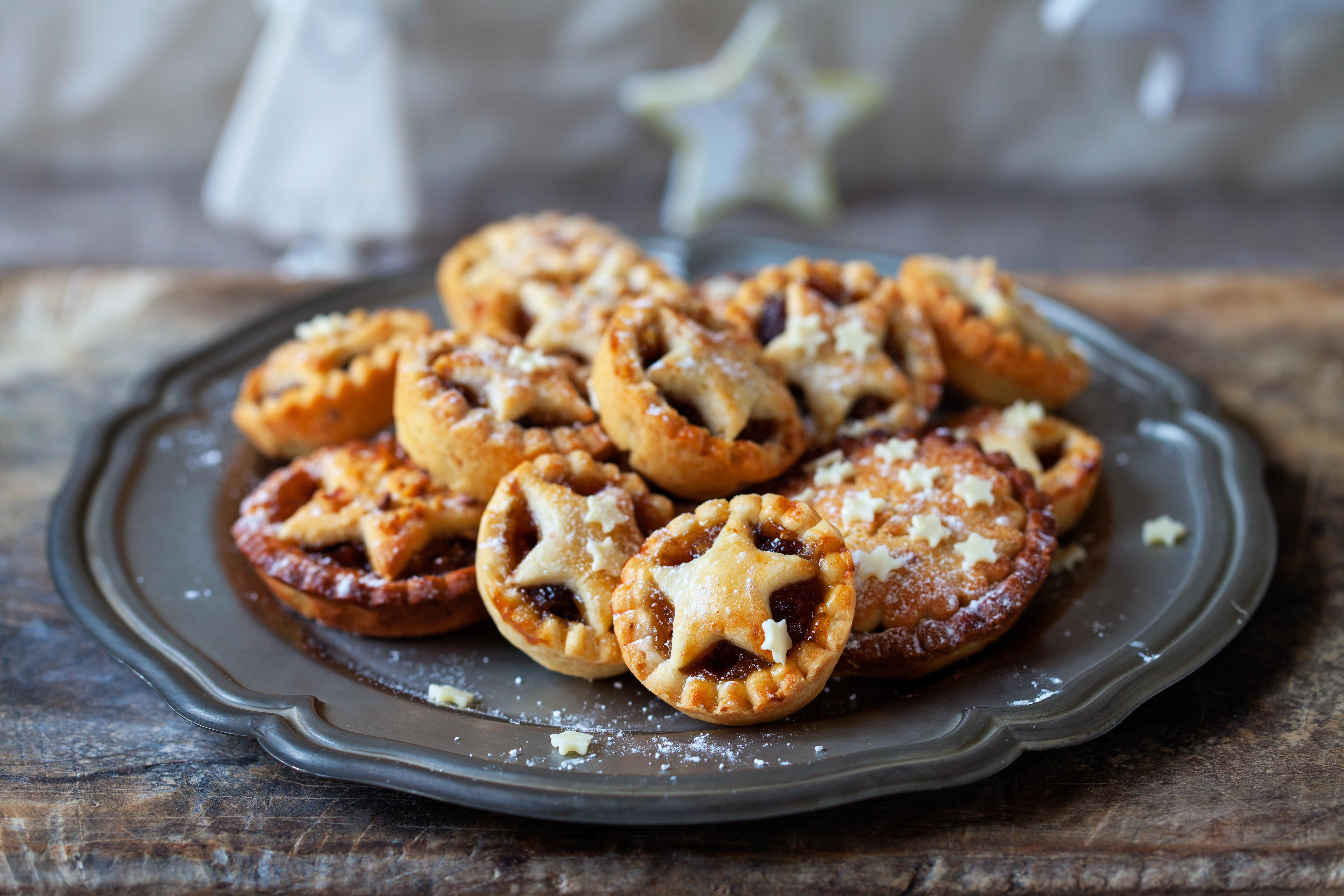 You can get a box of 6 mince pies in Aldi for £1.25 or in Asda for £1.35