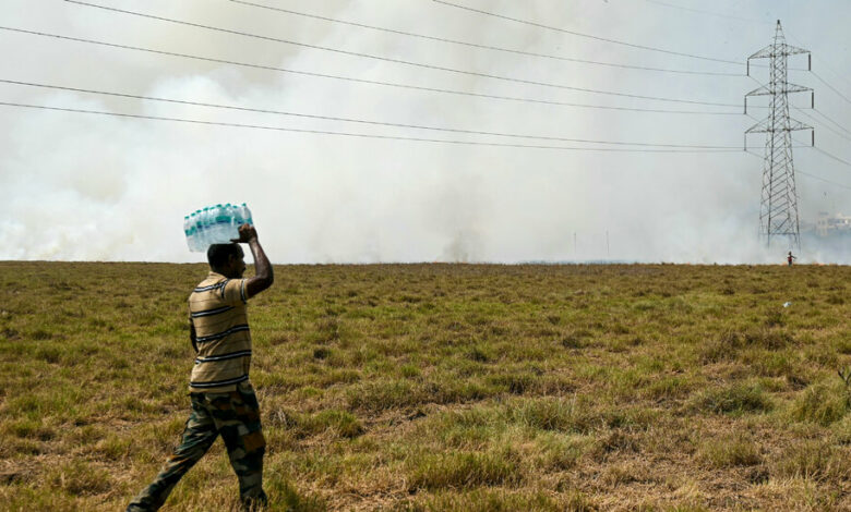 ‘Hanging by a thread’: UN chief warns of missing key climate target