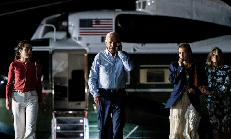 Biden’s family tells him to keep fighting as they gather at Camp David