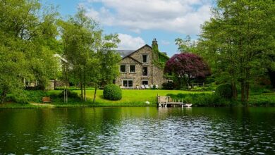 Binnen in het Lake District hotel waar de Britse horeca trots op is met ‘next-level’ personeel, prachtige kamers, een restaurant met Michelin-ster – en een adembenemend sprookjeslandschap voor de deur