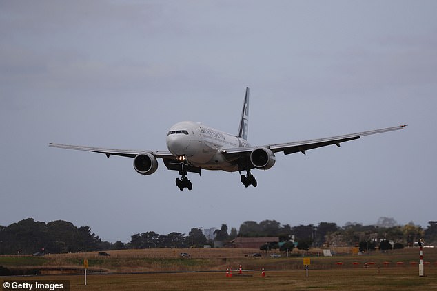 Air New Zealand flight forced to return after disturbing discovery on board – passengers stuck on flight to nowhere for nine hours