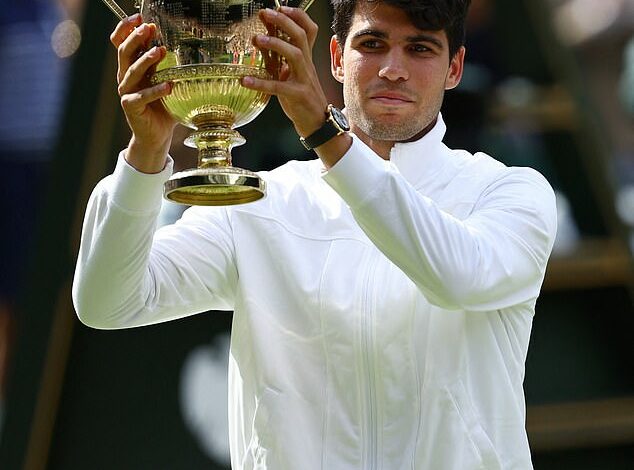 Carlos Alcaraz clinches back-to-back Wimbledon titles after emphatic straight-sets win over Novak Djokovic in front of A-list crowd including Kate and Charlotte, Tom Cruise and Julia Roberts