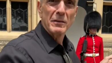 The Simpsons’ Hank Azaria shares a hilarious clip of himself trying to make the royal guard laugh by doing impersonations of his famous characters, including Chief Wiggum and Moe