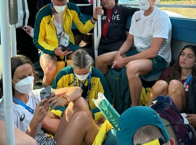 Australian swim team have a NIGHTMARE start to the Olympics as Emma McKeon and Shayna Jack are crammed onto buses to Paris in ‘chaotic’ scenes