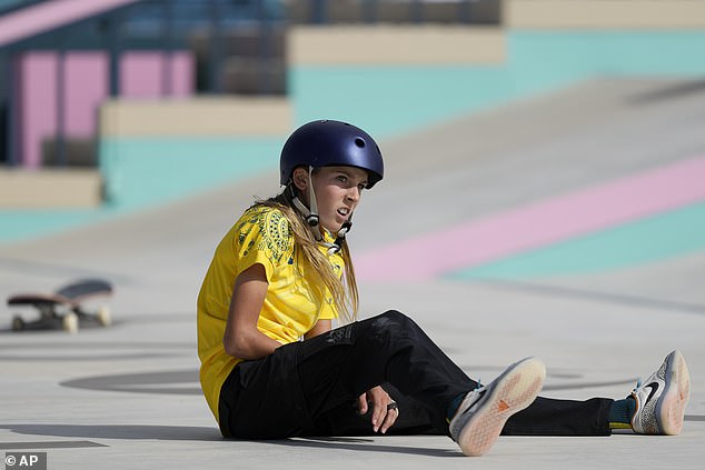 Chloe Covell: Heartbreaking moment 14-year-old teen breaks down in tears as she fails in her quest to make history as Australia’s youngest ever Olympic gold medalist