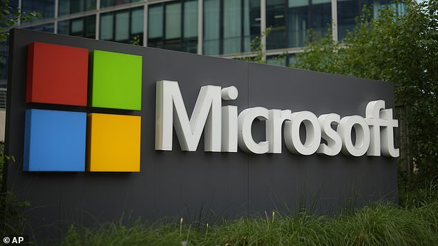 Microsoft is facing another global outage, leaving users unable to access email, Xbox Live and 365 features