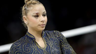 Brazilian gymnast Flavia Saraiva suffers horrific eye injury during Olympic final