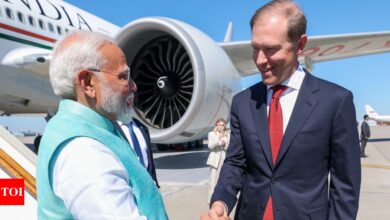 At grand reception for PM Modi at Moscow airport, Russia sends signal to China | India News – Times of India