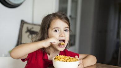 Children who skip breakfast are most likely to be unhappy, research shows