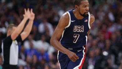 Kevin Durant takes all those concerns about his status and puts it in the ring