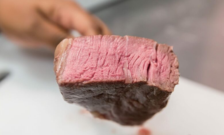 How to Cook Steak Without a Thermometer and Know When It’s Done