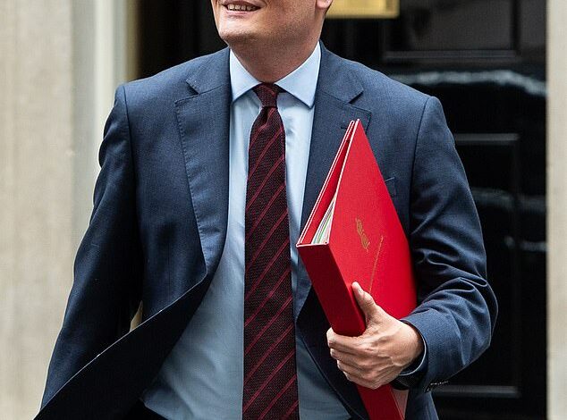 New Health Secretary Wes Streeting launches inquiry to reveal ‘hard truths’ about the NHS as new data reveals waiting lists STILL growing and backlog of treatments reaches 7.6 million