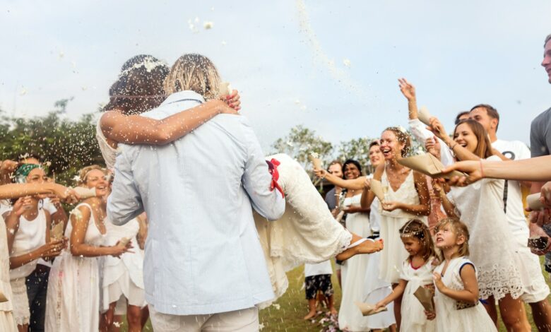 ‘Stunning’, shoppers flock to Quiz for perfect wedding dresses, one costs just £23