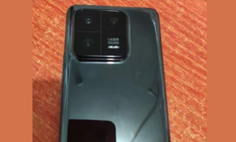 Xiaomi 13 Hands-on image appears online ahead of launch, suggests design