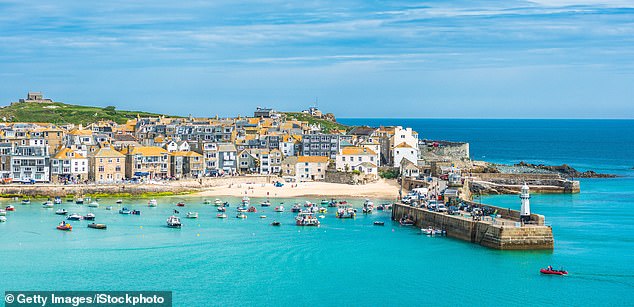 Immerse yourself in divine St Ives: whitewashed cottages, turquoise seas and a unique golden light – it’s easy to see why this Cornish town is a haven for artists