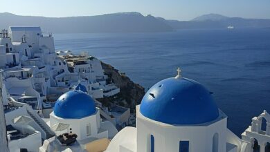 How to have Santorini all to yourself and enjoy beautiful, unspoiled views without thousands of tourists