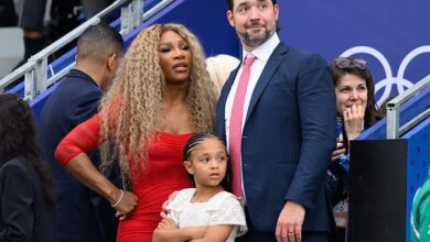 Staff at five-star Paris hotel admit they failed to recognise Serena Williams after she claimed the venue turned her and her children away from their rooftop restaurant