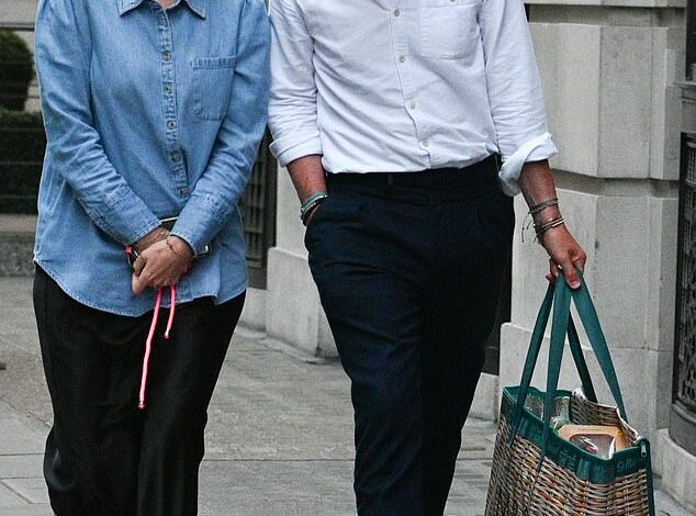 Princess Beatrice and Edoardo Mapelli Mozzi go to Marks & Spencer to do some shopping and then stroll through Mayfair