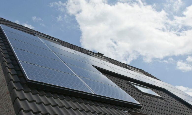 Federal government takes steps to combat shady practices in solar home market