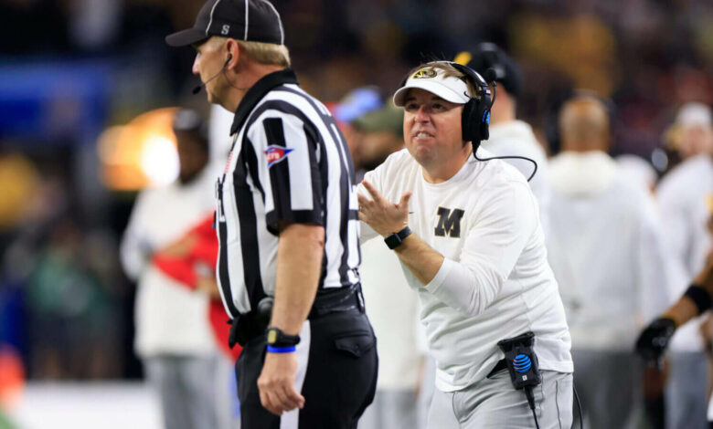 Are You Smarter Than A College Football Referee? Take The Rules Quiz They Have To Pass