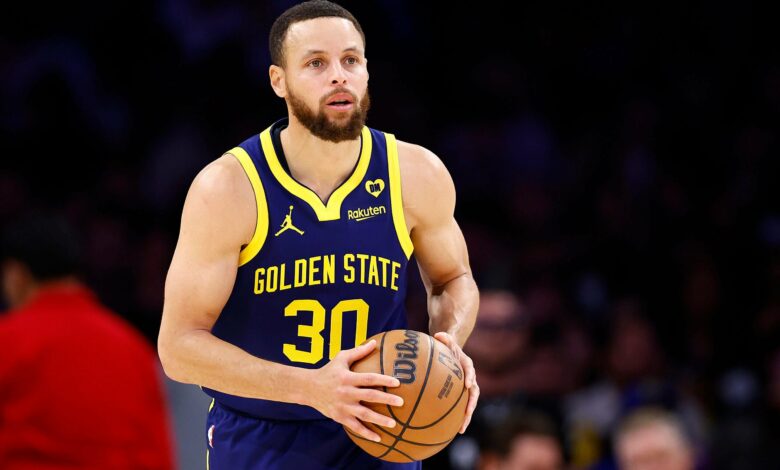 Steph Curry, Warriors agree to 1-year, .6M extension: Source