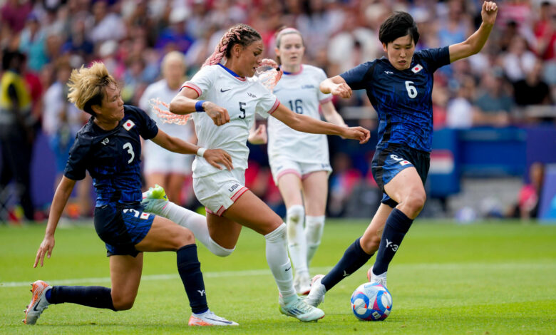 USWNT coach Emma Hayes confident in lineup choices: ‘I get paid to do this job’