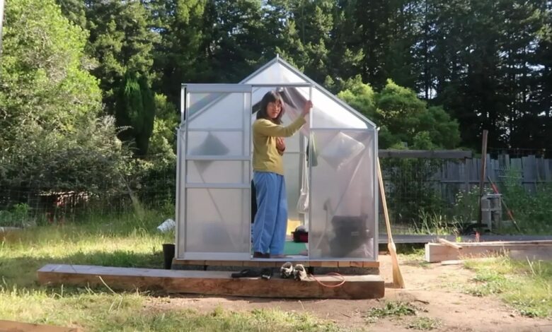 I live in a 6′ x 8′ greenhouse – it only took me a day to build