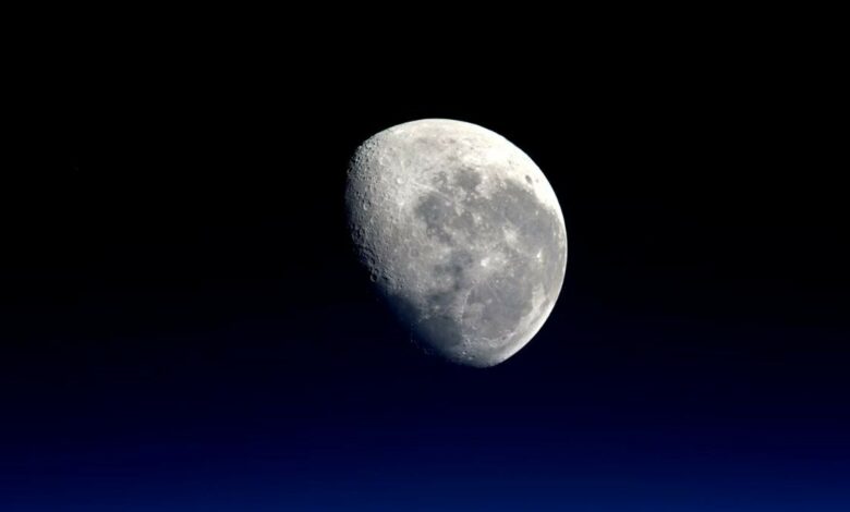 Moon atmosphere created by meteorite impacts, new research reveals