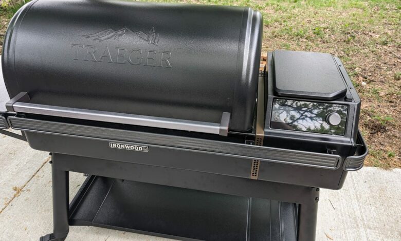 Pellet Grill Maintenance: Tips and Tricks to Keep Your Pellet Grill Running Smoothly