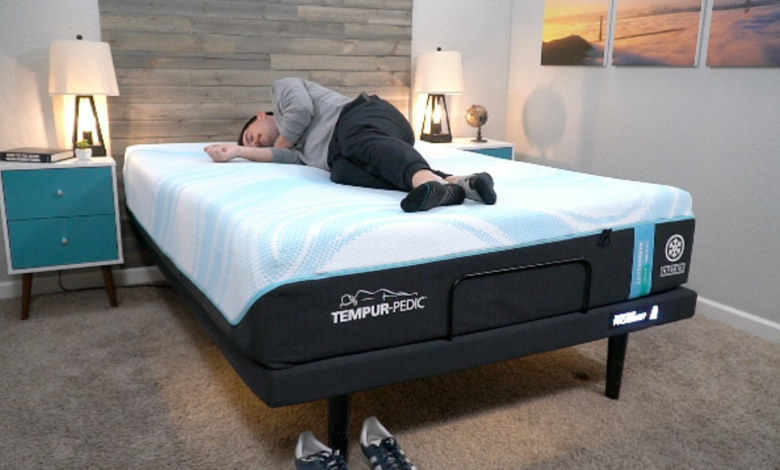 Tempur-Pedic Luxe Breeze Review 2024: Maximum Cooling at a Premium Price