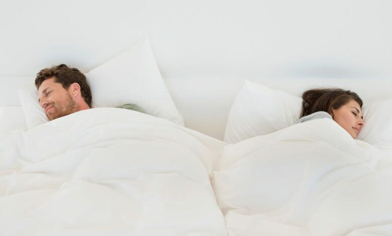 Save your relationship and your sleep with the Scandinavian sleeping method