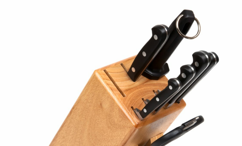 Why you should always store your kitchen knives upside down in a knife block