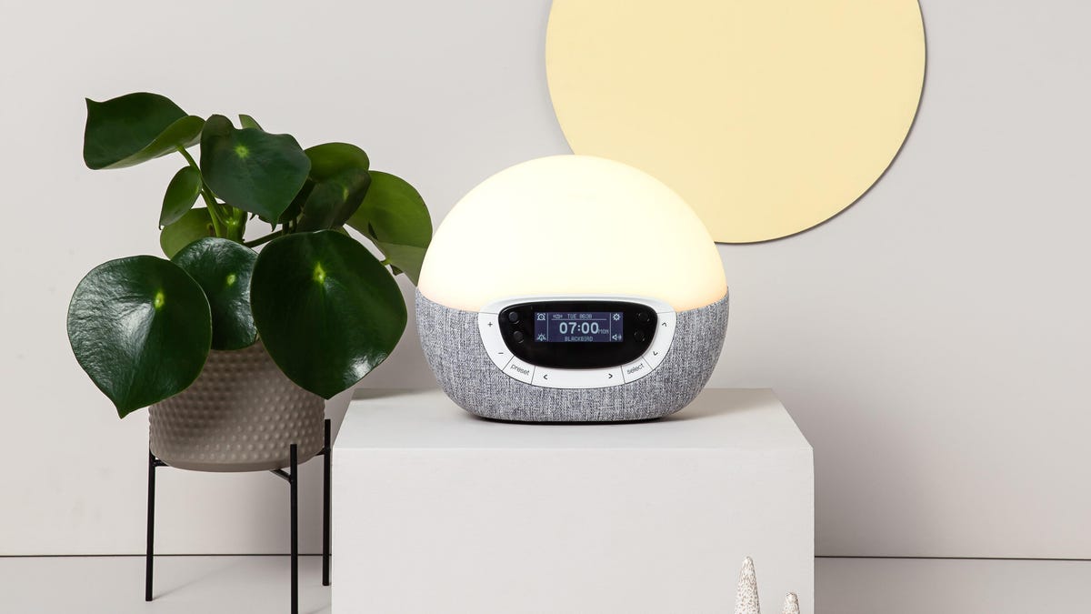 5 Best Sunrise Alarm Clocks and How to Choose Them