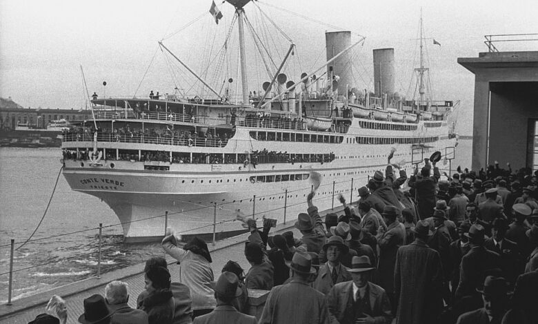 De gouden eeuw van de zeevaart? Fascinerende foto’s laten zien hoe het leven was aan boord van luxe Schotse transatlantische schepen in de jaren 30 – van het eersteklas buffet tot het derdeklas zwembad