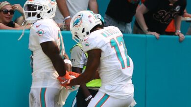 Tyreek Hill SCORES a touchdown for the Miami Dolphins, just hours after being handcuffed and pinned to the ground by officers