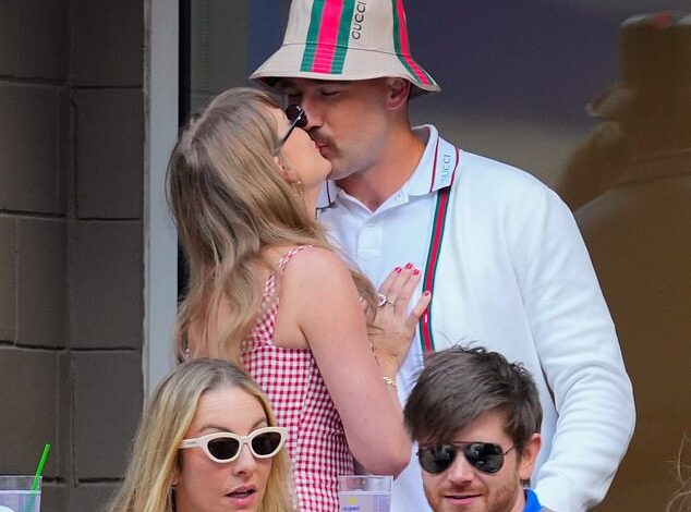 Body Language Expert Weighs In on Taylor Swift and Travis Kelce’s PDA at the US Open Amid Rumors Their Relationship Is a PR Stunt