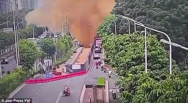 Horrific moment when huge ‘poo canoe’ erupts and shoots human feces 30 feet into the air before raining on cars