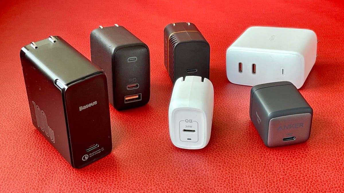 Best iPhone fast chargers at the lowest prices we can find