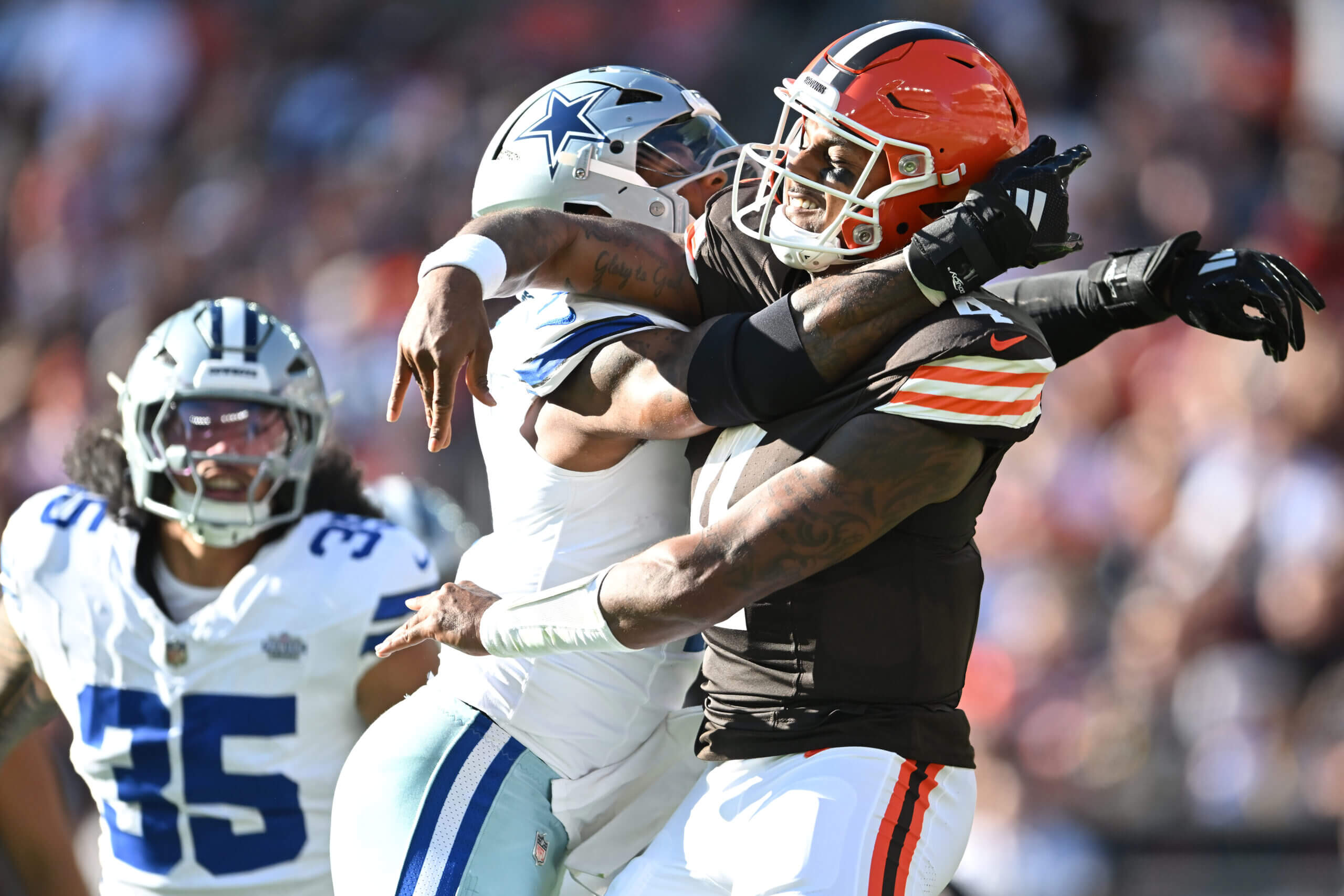 Deshaun Watson got trampled by the Cowboys, but please don’t blame the protection