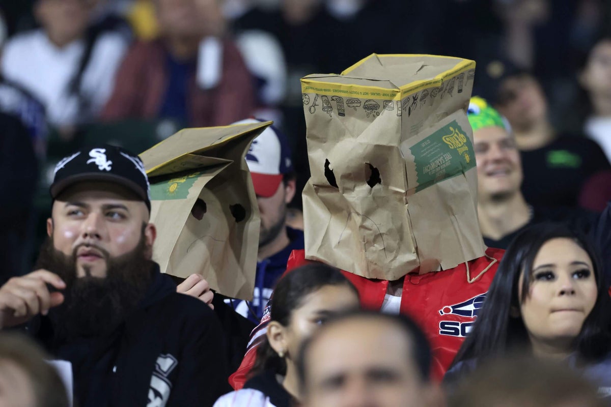 They came to see history. Instead, they saw the White Sox win a game