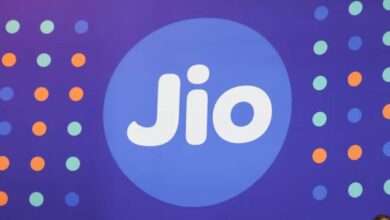 Jio introduces 8th anniversary offers with Zomato Gold, OTT benefits