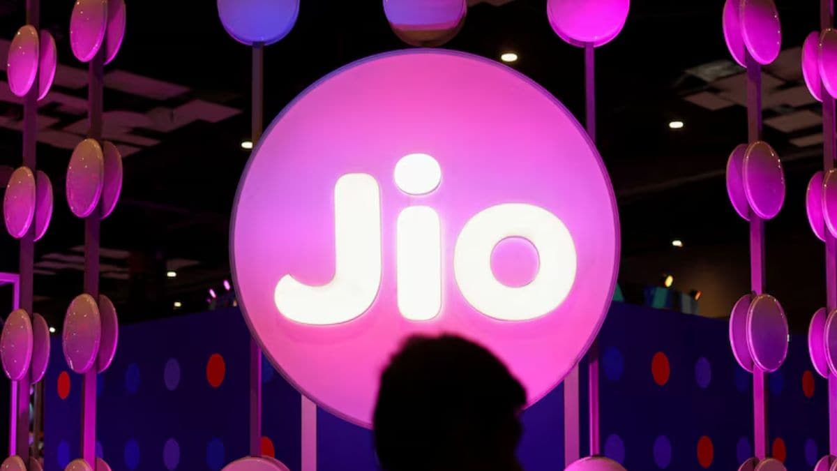 Reliance Jio offers 1 year free AirFiber with Diwali Dhamaka offer