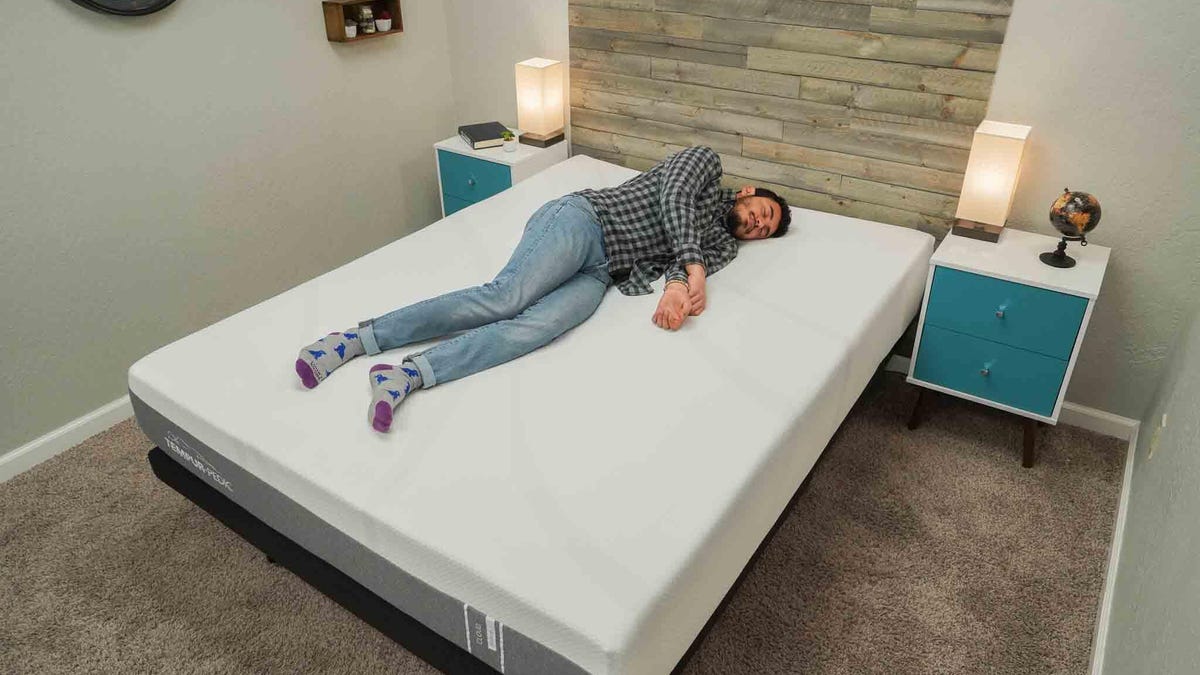 Tempur Cloud Mattress Review 2024: A Tempur-Pedic Bed at an Entry Level Price