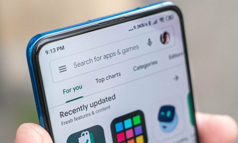 You can now download and update three apps at once from the Google Play Store