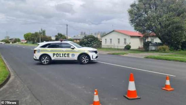 Man questioned by police after woman is found dead in a house in Mount Gambier, SA